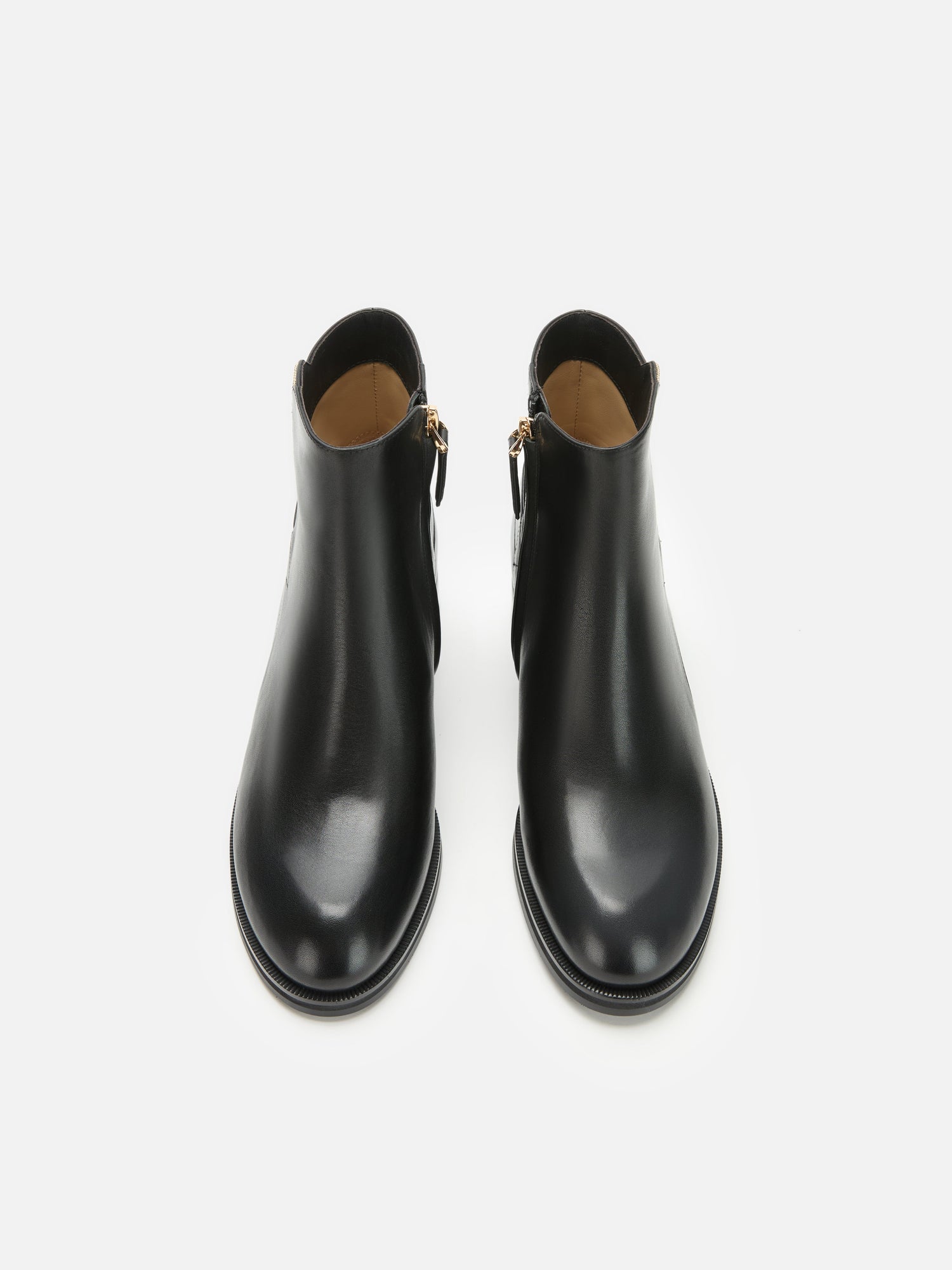Elegant Minimalist Boot | Black