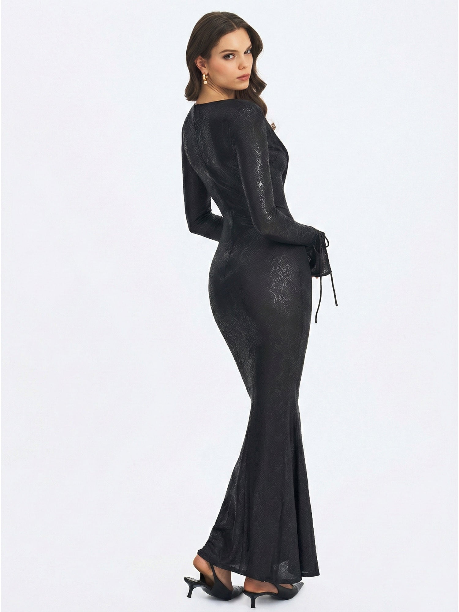 Ilysia V-Neck Plunge Snakeskin Mermaid Hem Maxi Dress | Black