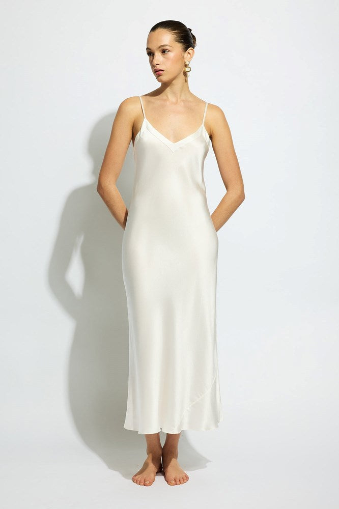 The Silk Long Nite By GINIA In Creme