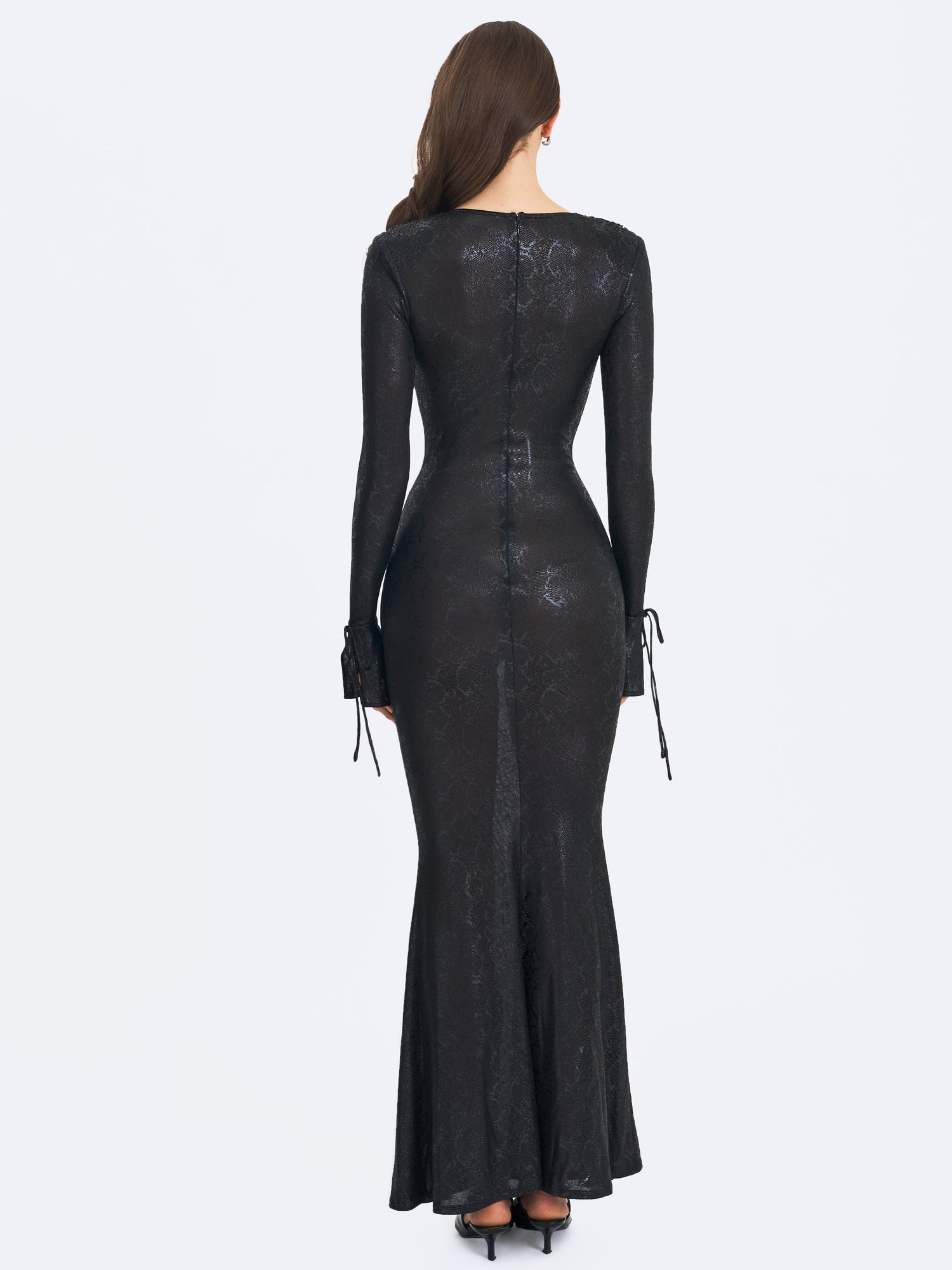 Ilysia V-Neck Plunge Snakeskin Mermaid Hem Maxi Dress | Black