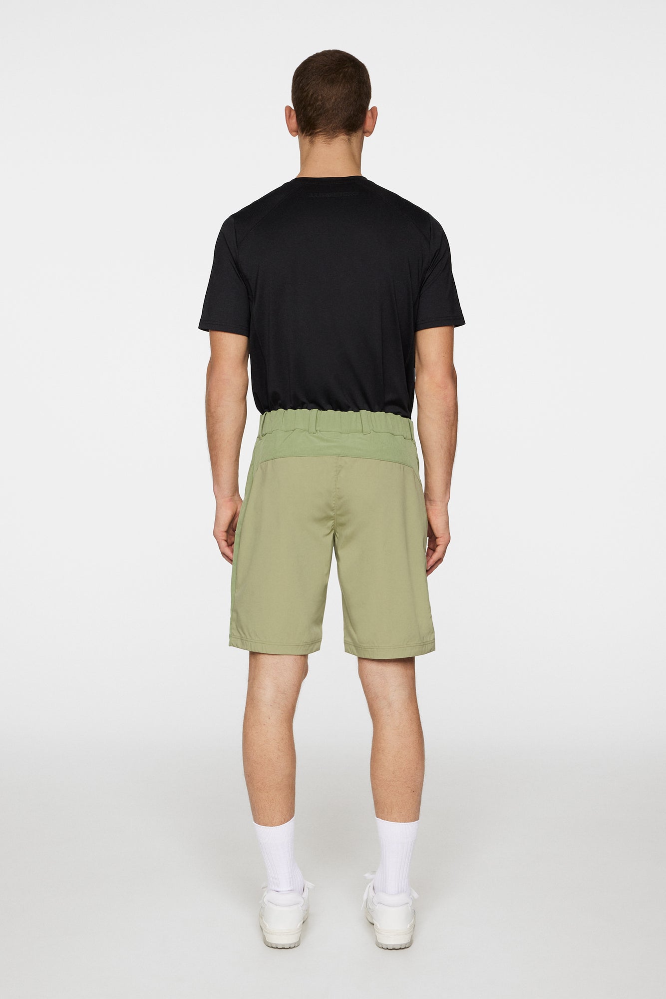 Men | Adrian Softshell Shorts | Oil Green