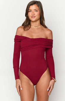 Ari Off Shoulder Bodysuit | Red