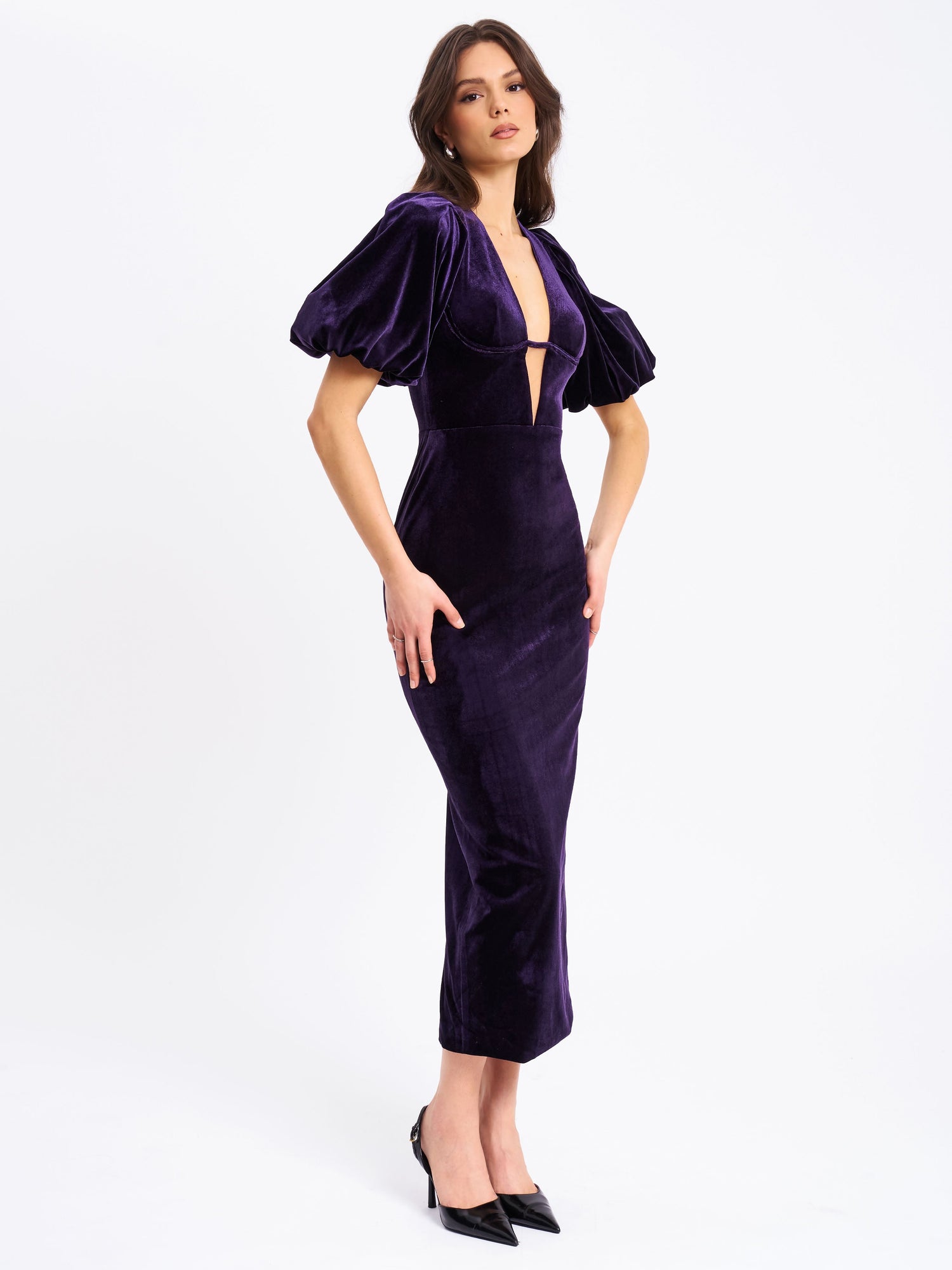 Coraline Velvet Bubble Sleeve Backless Maxi Dress | Purple