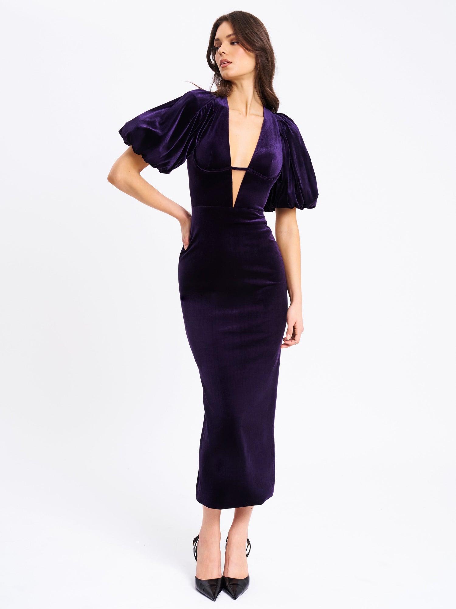 Coraline Velvet Bubble Sleeve Backless Maxi Dress | Purple