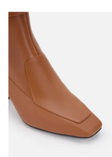 Boot | Brown
