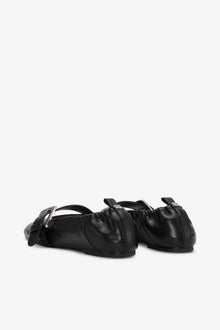 Buckle Strap Ballerinas in | Black