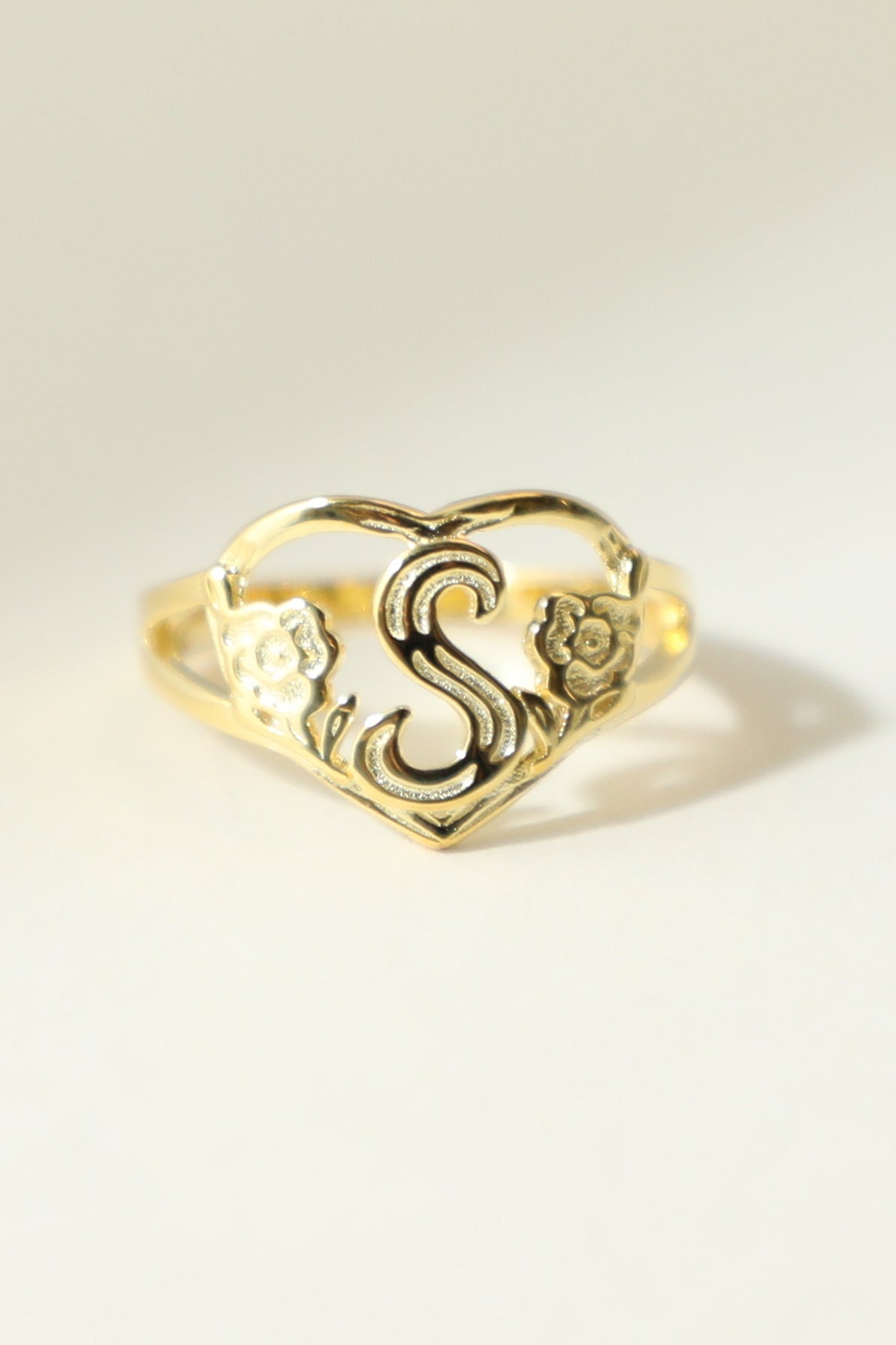 The Gold Cutout Flower Heart Letter Ring | 18Kt Gold Vermeil