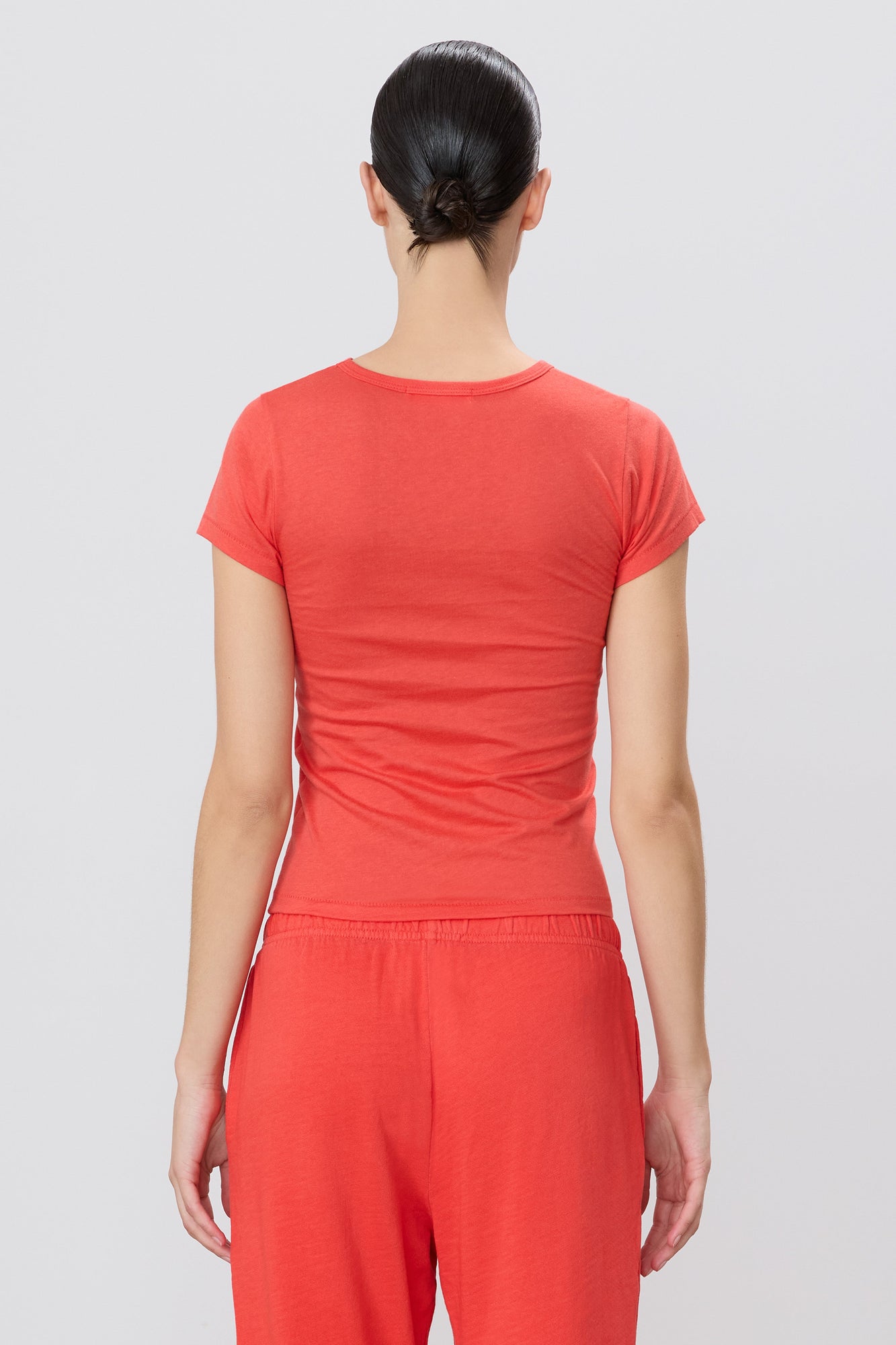 FITTED CREWNECK SHORT SLEEVE T-SHIRT - ETERNE