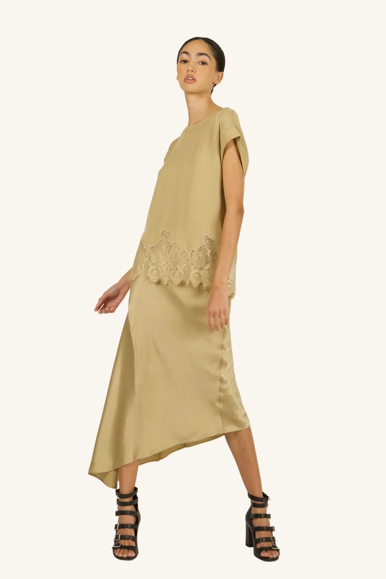 Evrin Top | Sand