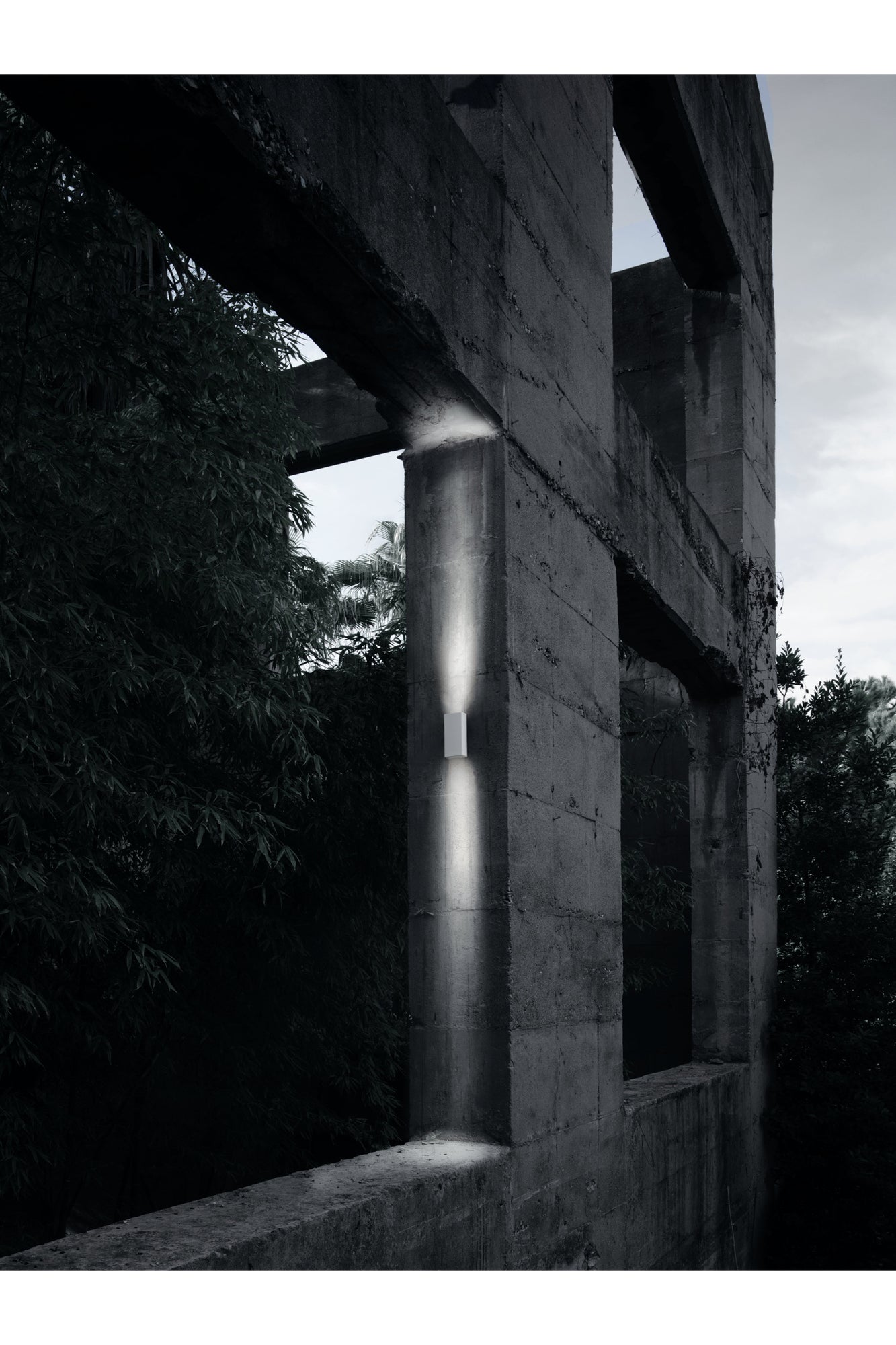 Climber 87 Outdoor Wall Up&Down 3000K Flood | White