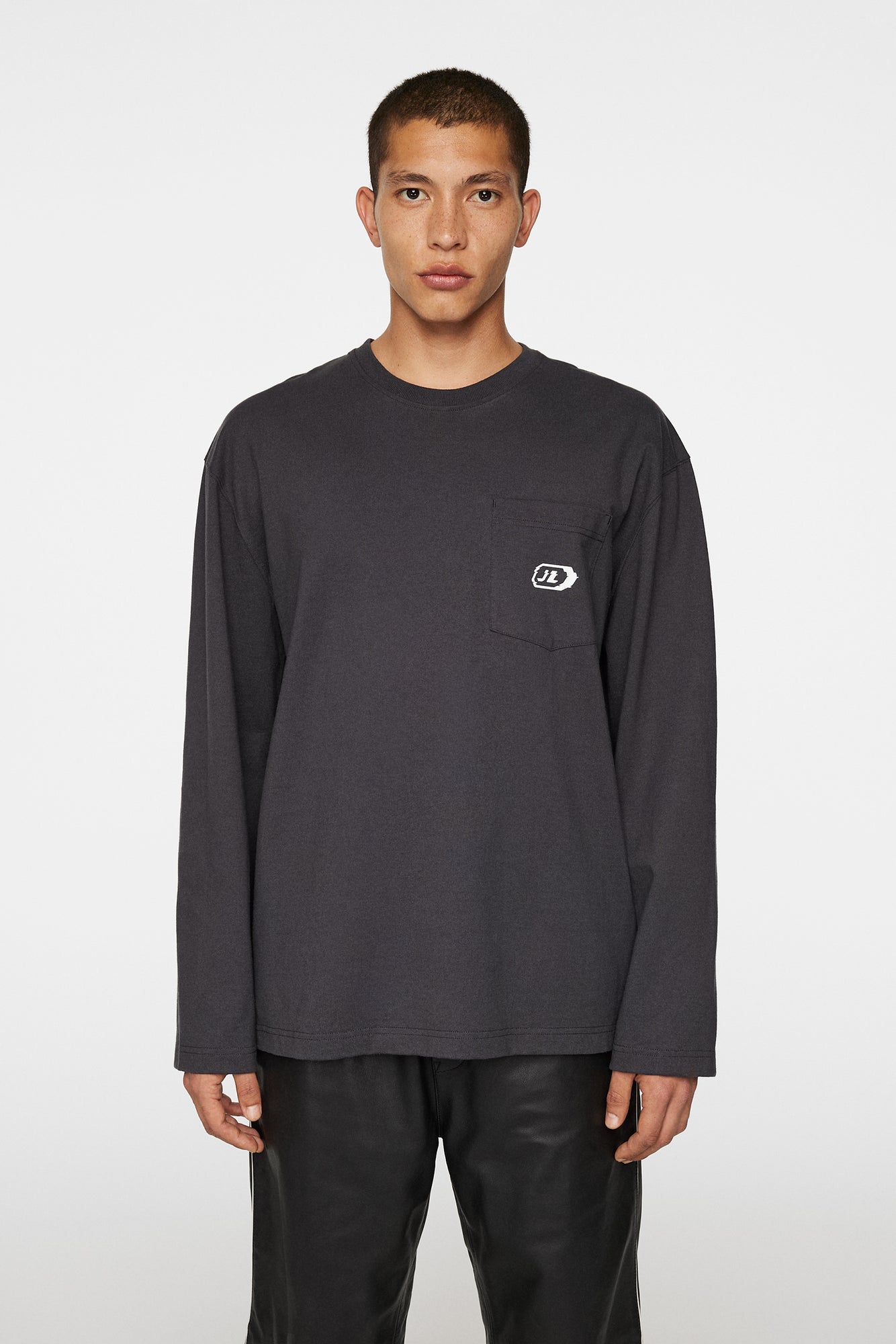 Men | Walsh LS Pocket Tee | Washed Black
