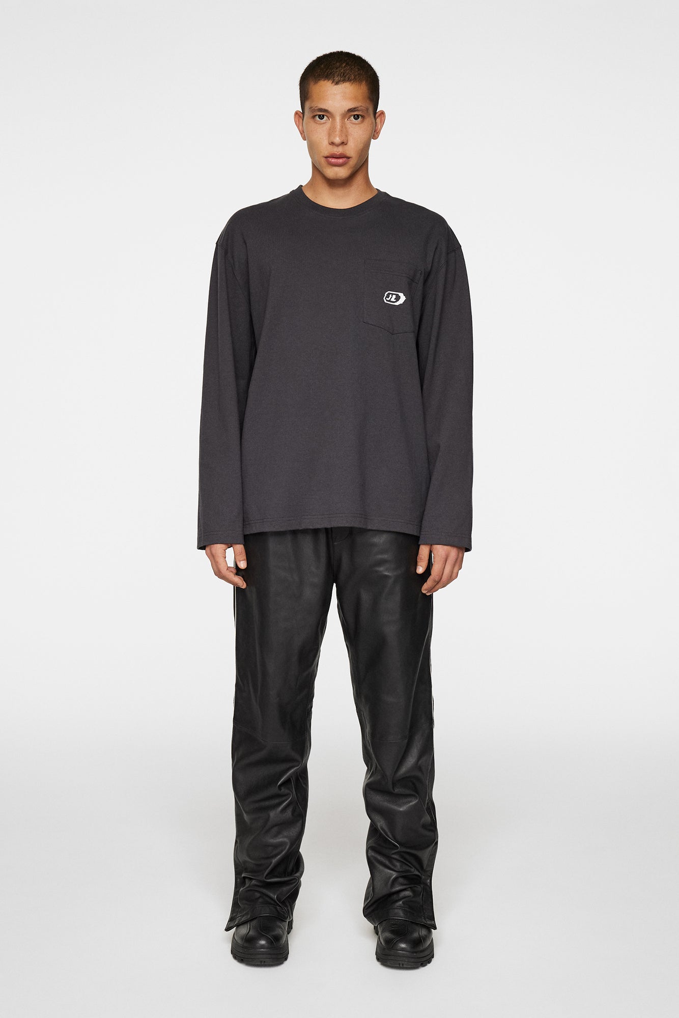 Men | Walsh LS Pocket Tee | Washed Black