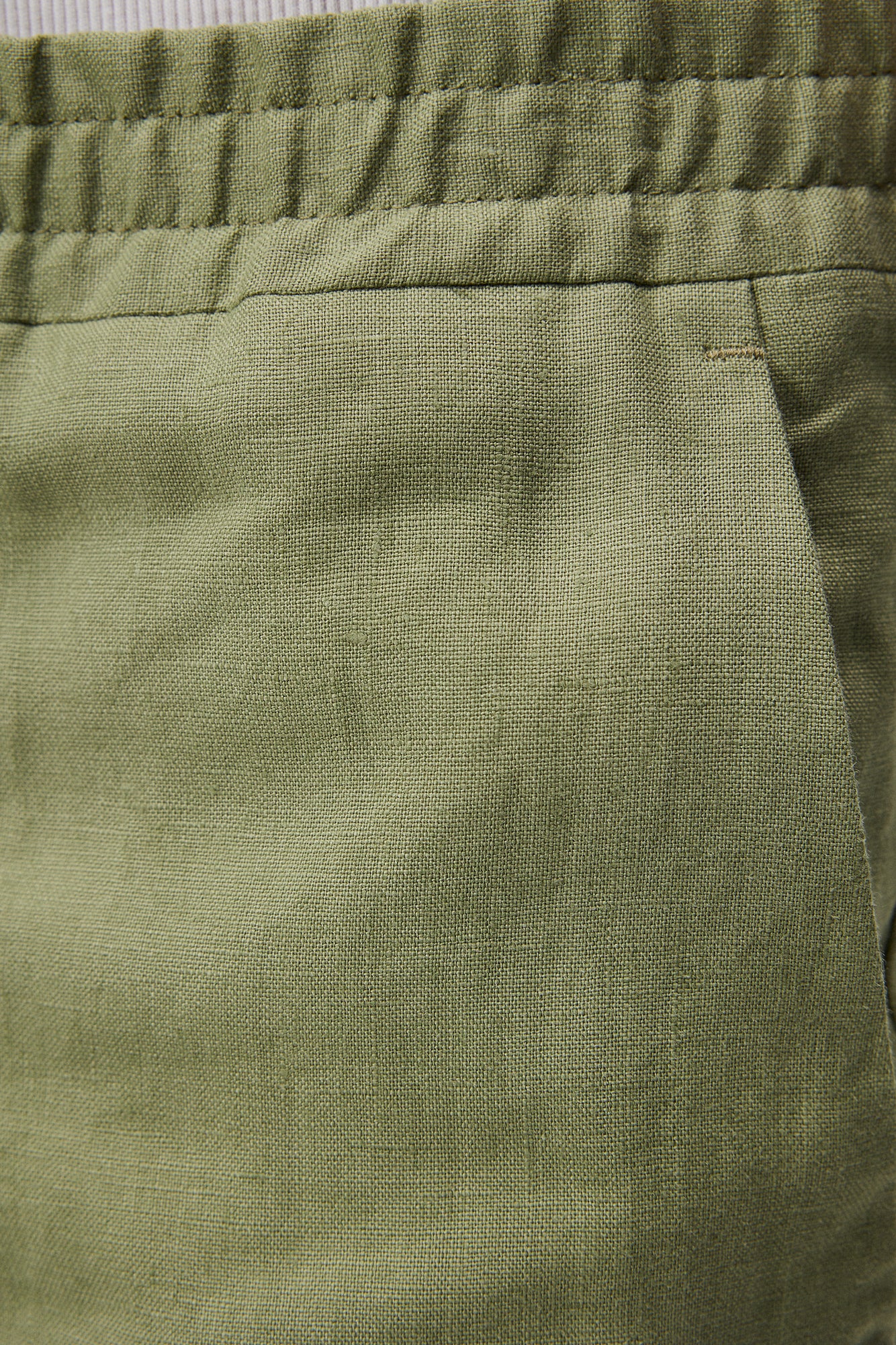 Men | Baron Linen Shorts | Oil Green