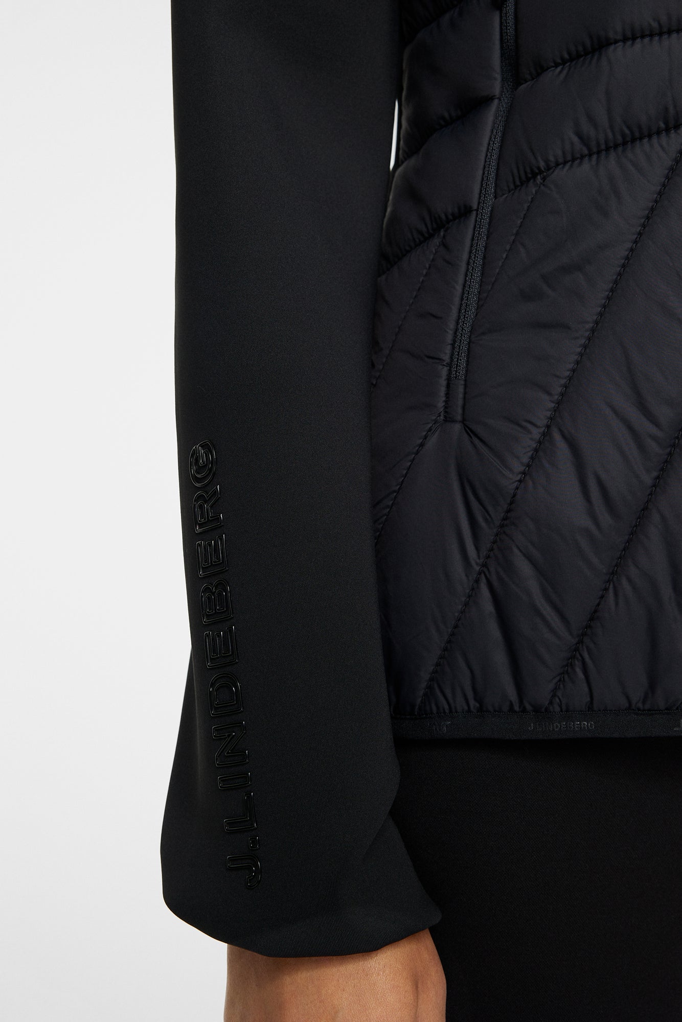 Women | Holma Quilt Hybrid Jacket | Black