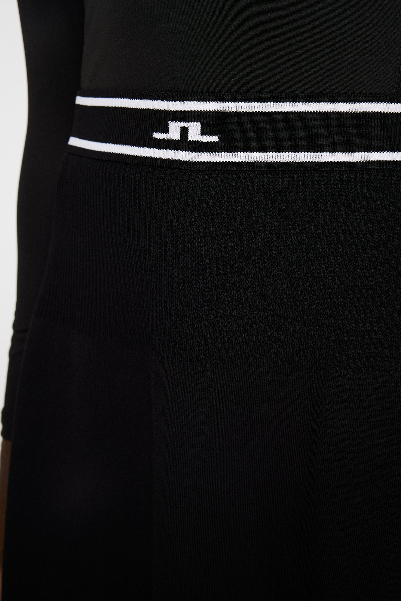 Women | Emma Knitted Skirt | Black