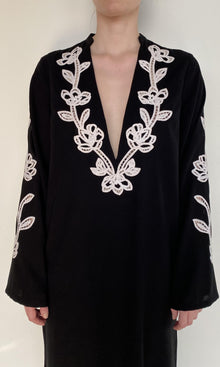 Womens | Daha Polyester Crepe Long Kaftan | Black White
