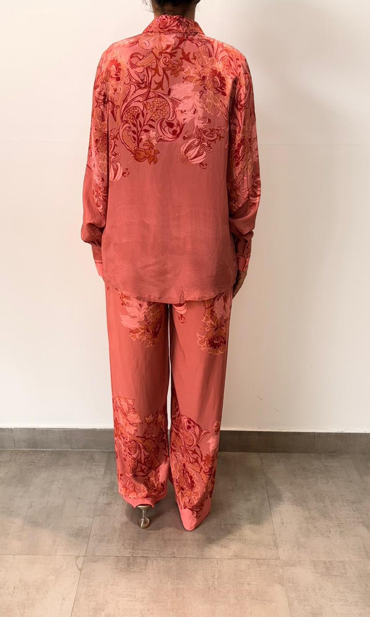 Hemant And Nandita | Inv Viscose Crepe Pant | Vine Floral