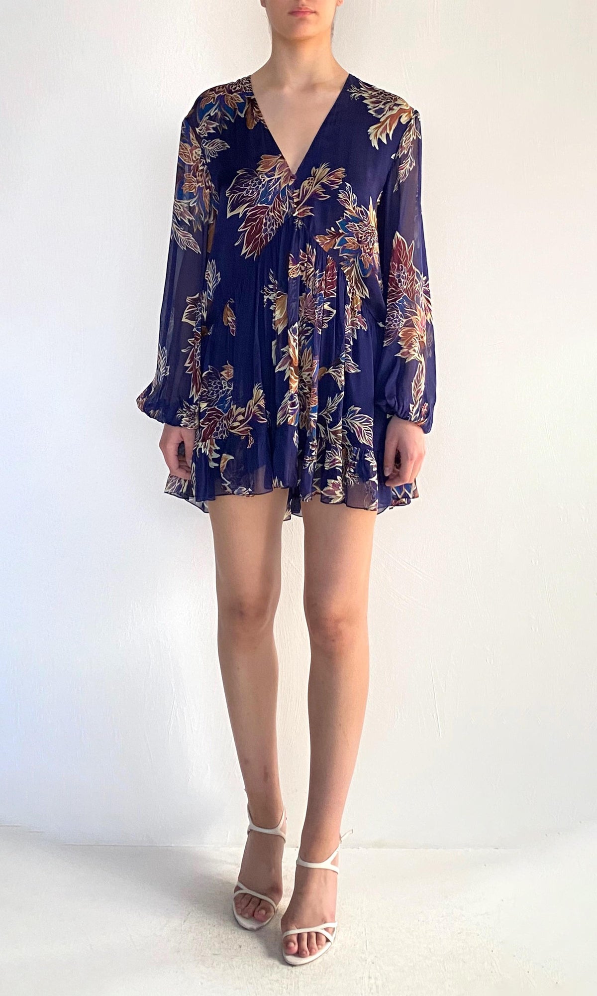 Hemant And Nandita | Leela Viscose Flat Chiffon Mini Dress | Midnight Blue