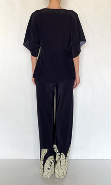 Womens | Palm Viscose Heavy Crepe Boat Neck Top | Black