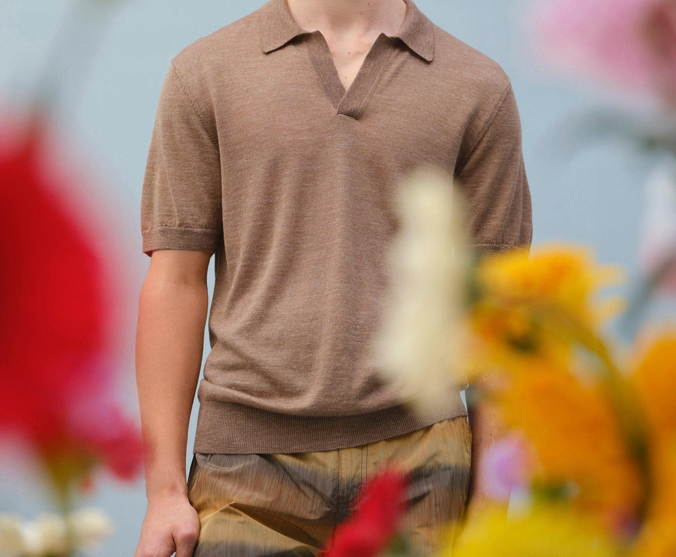 Horton Silk Tailored Fit Merino-Silk Knit Polo Shirt | Dark Biscuit