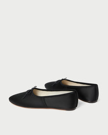 Color: Black Satin