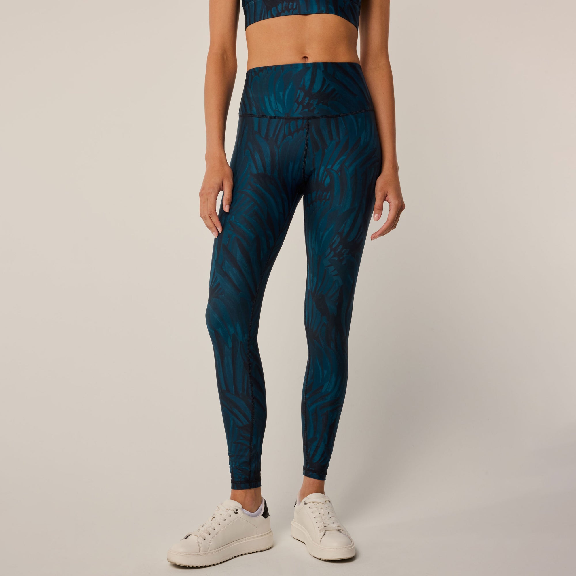 Women | Luna Camo Feather Legging | Aegean
