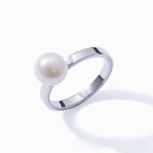Lily Ring | Sterling Silver | Freshwater Pearls