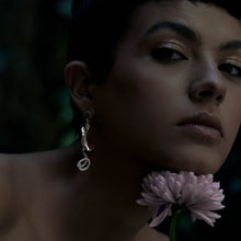 Cochlia Mini Earring | Silver | Topaz