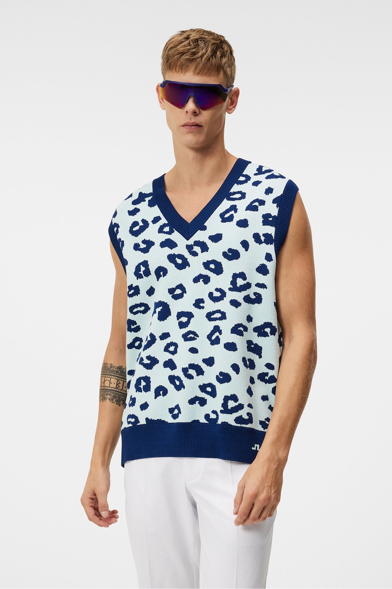 Men | Elian Knitted Vest | Savanna Spa Retreat