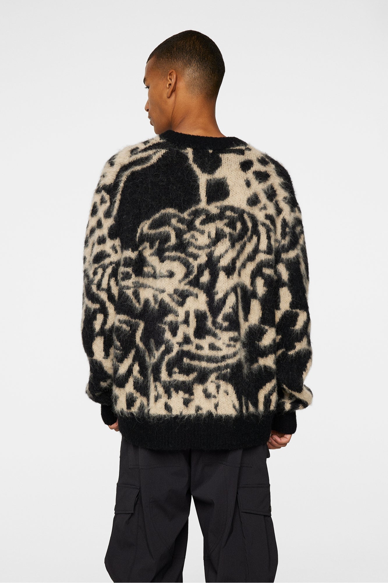 Men | Falkor Jacquard Knit Sweater | Black