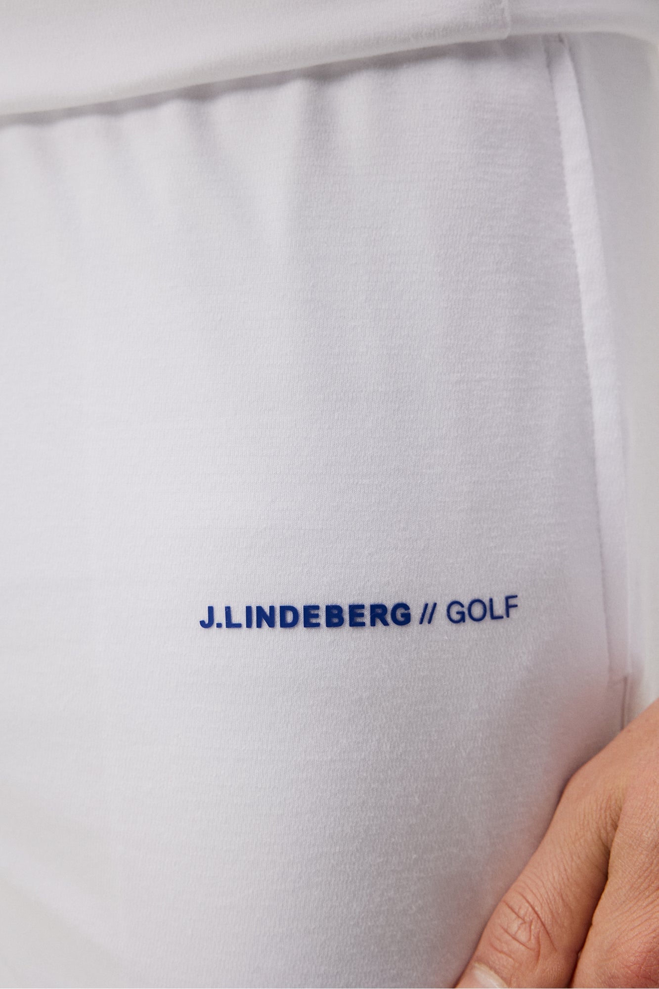 Men | Logo Shorts | White