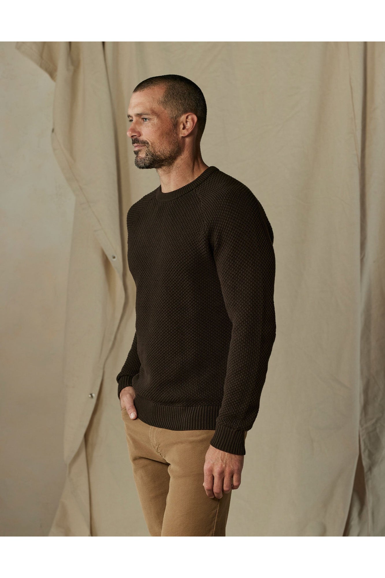 Men | Moss Stitch Crew | Umber