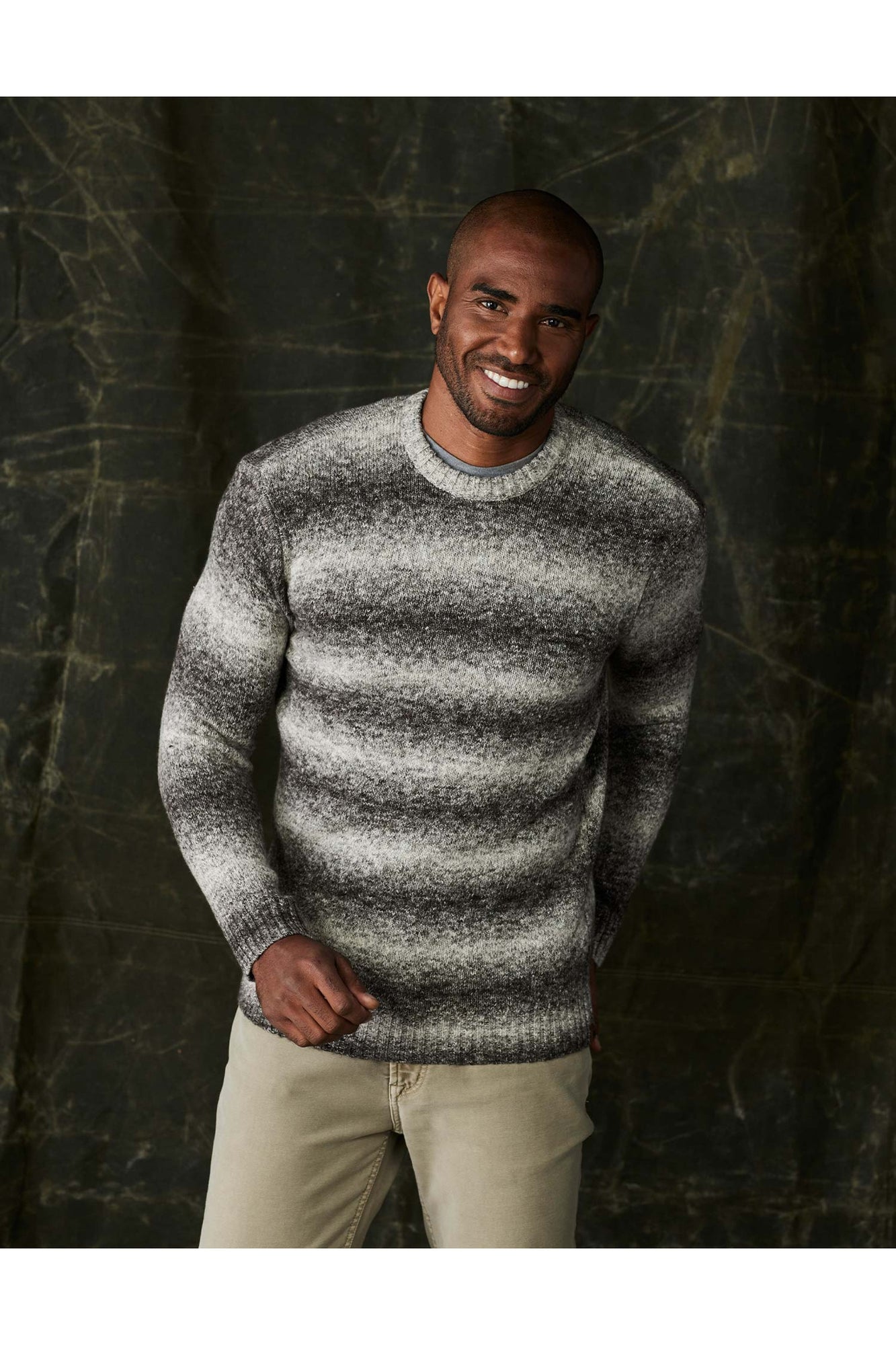 Men | Ombre Crewneck Sweater | Ash