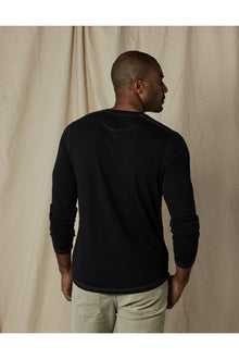 Men | Puremeso Two Button Henley | Black