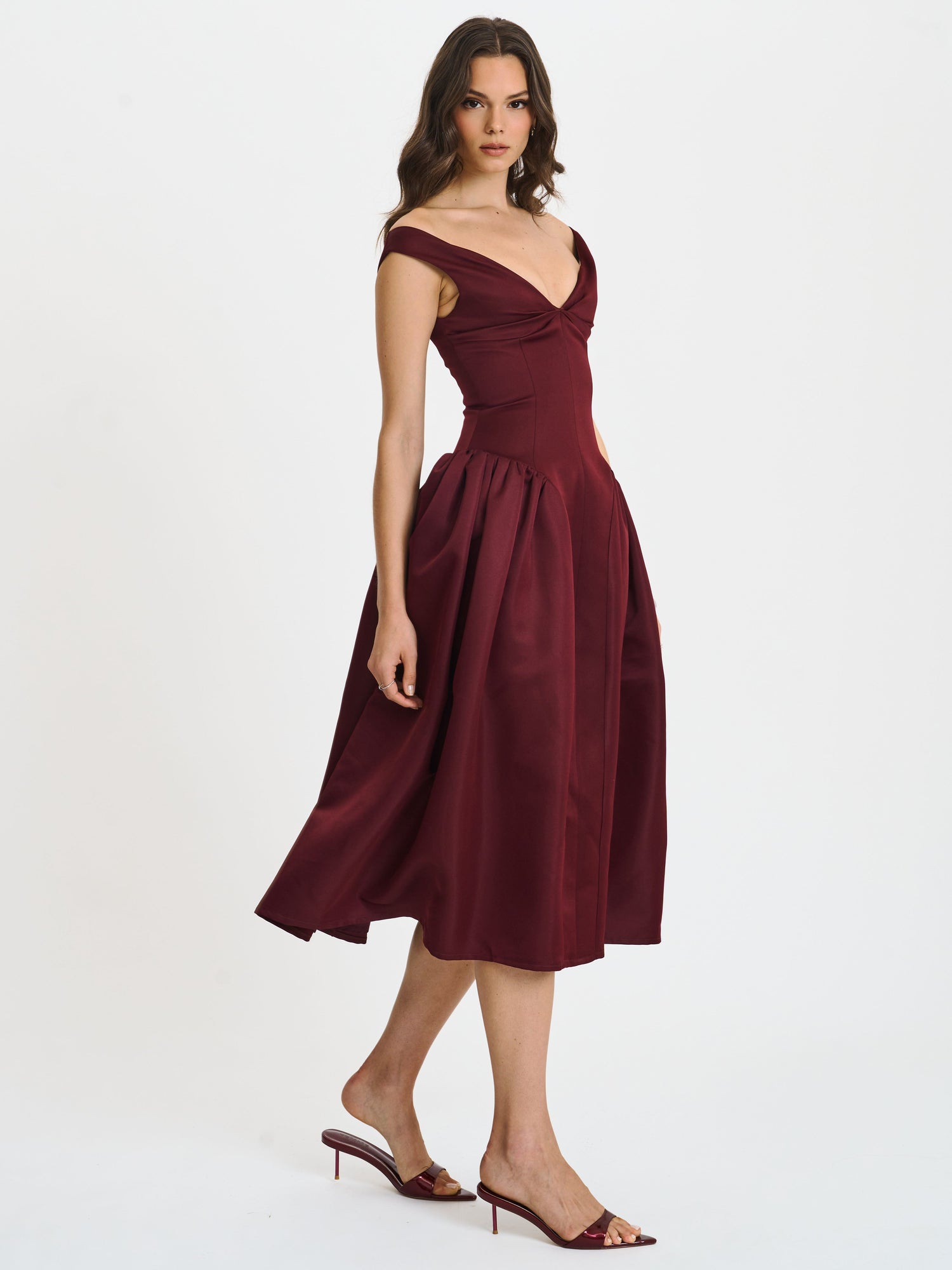 Omella Ruched Bust Sweetheart Flared Midi Dress | Burgundy