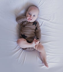 Newborn | Soft Faded Star Envelope Onesie | Earth Brown