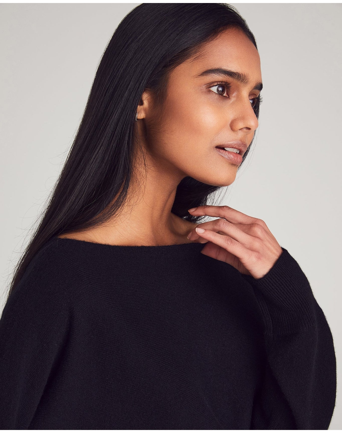 Nomad1942 | Women | Mulberry Sweater | Black