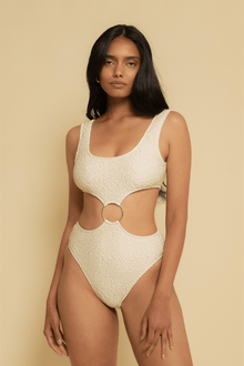 Ky One Piece | Oat Texture