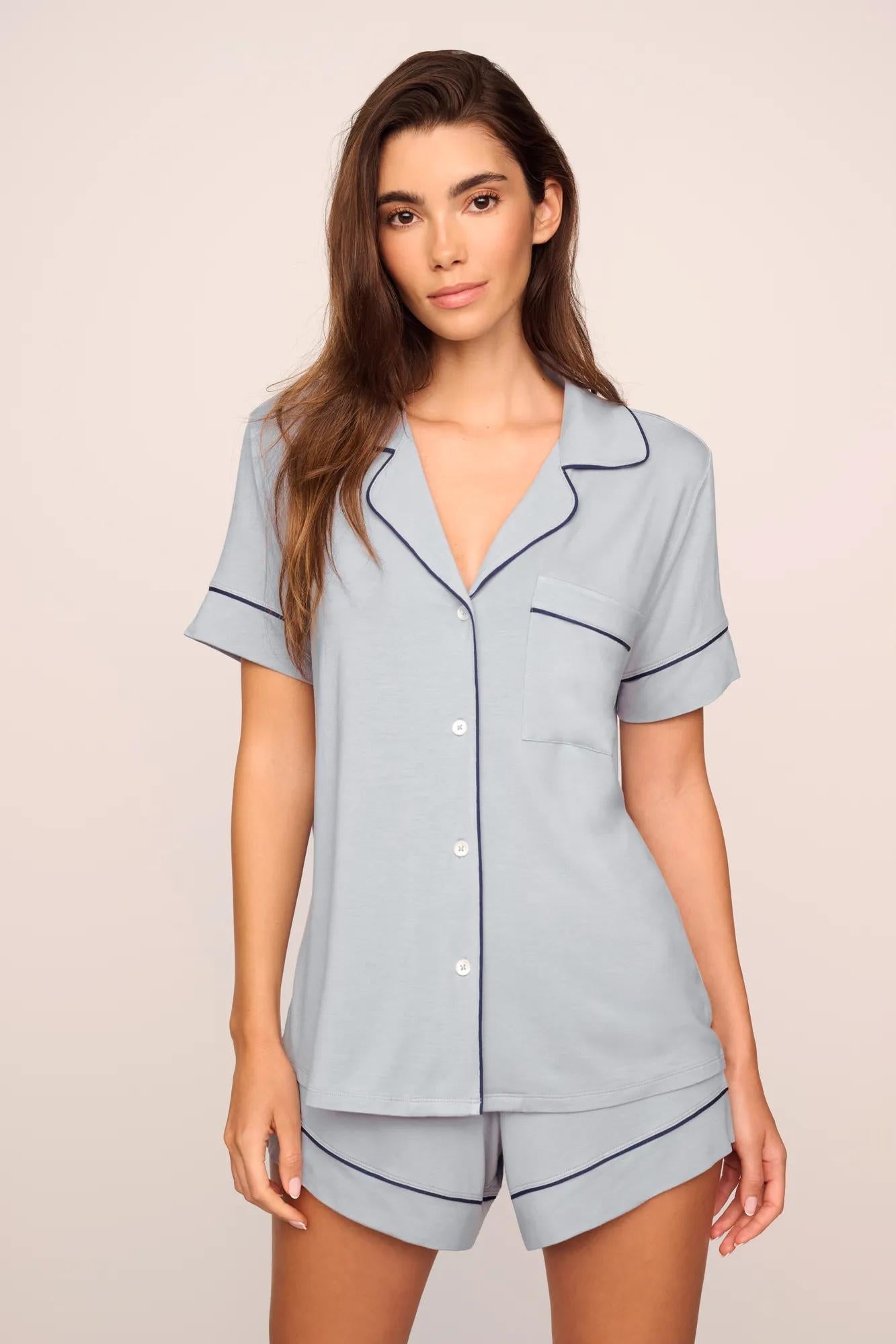 Model is wearing Gisele TENCEL Modal Relaxed Short PJ Set  in  Gray Dawn/Navy