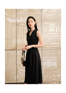 Pleated Waist-Cinched Dress | Black