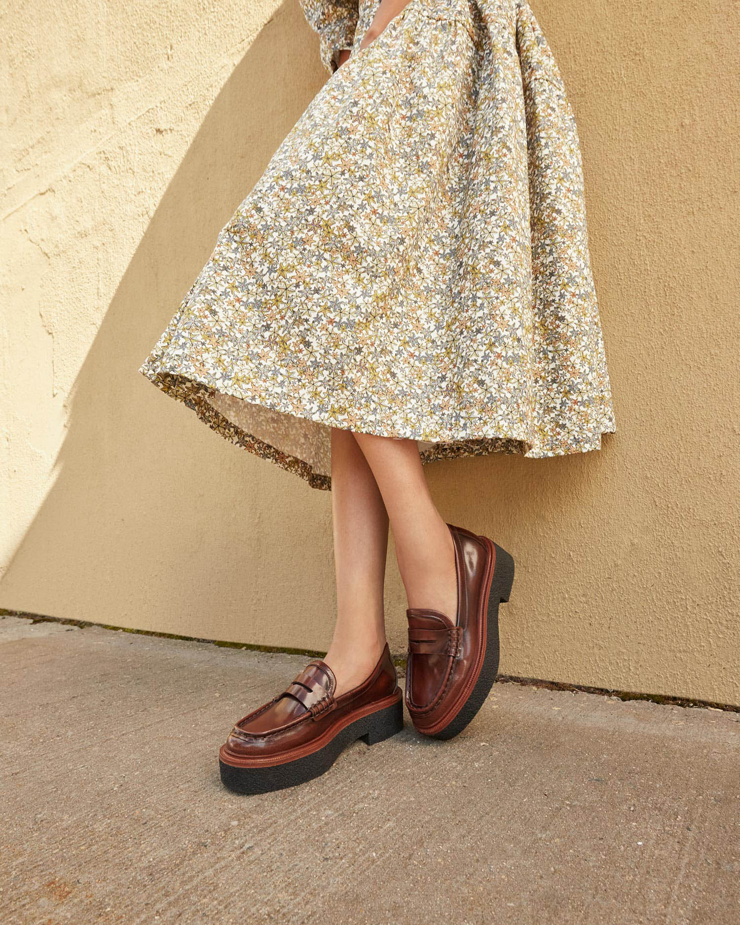 Color: Brown