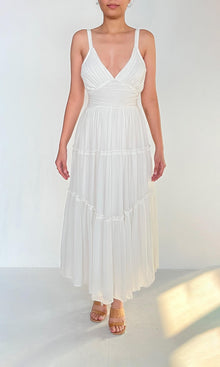Rococo Sand | Inv Viscose Crinkle Chiffon Pleated V-Neck Maxi Dress | White