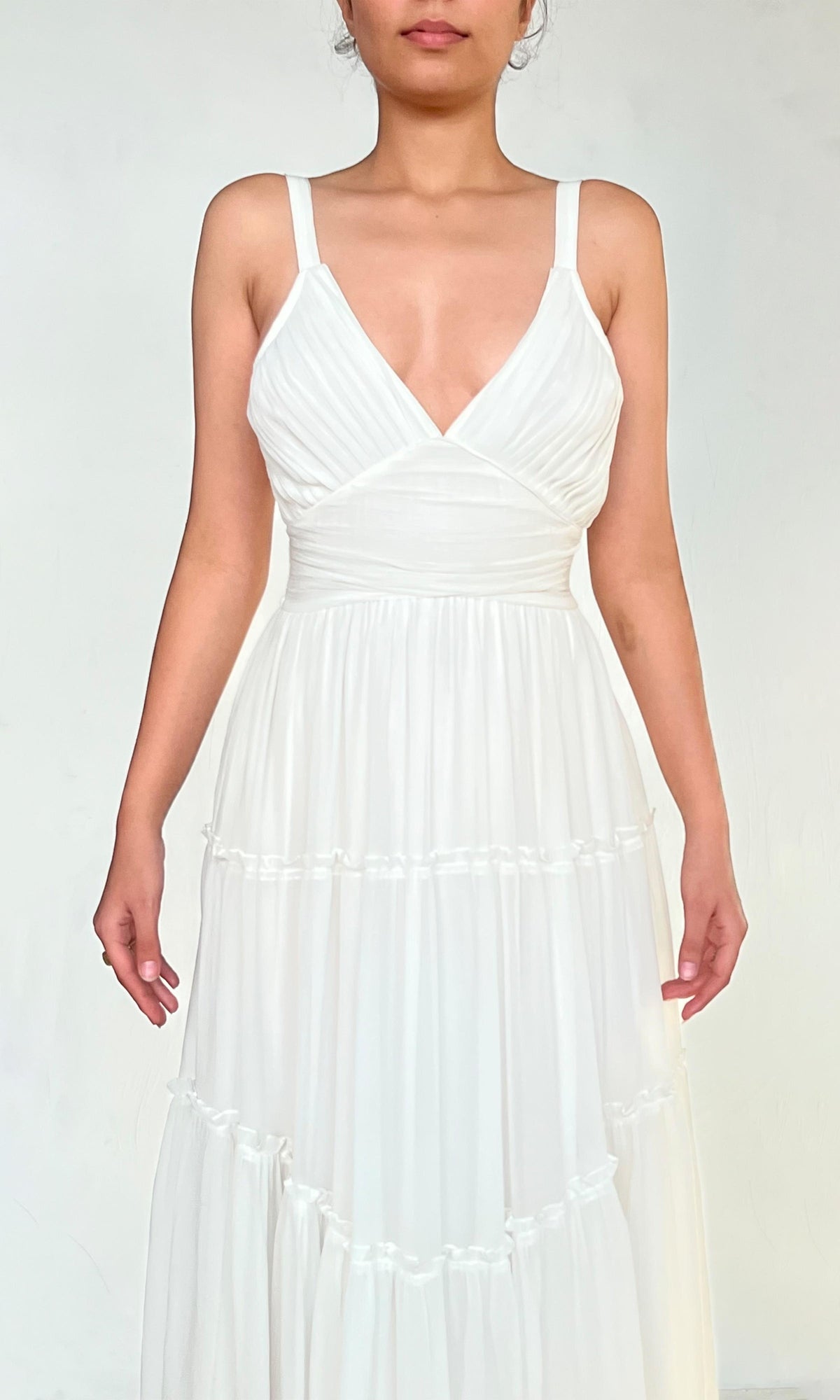Rococo Sand | Inv Viscose Crinkle Chiffon Pleated V-Neck Maxi Dress | White