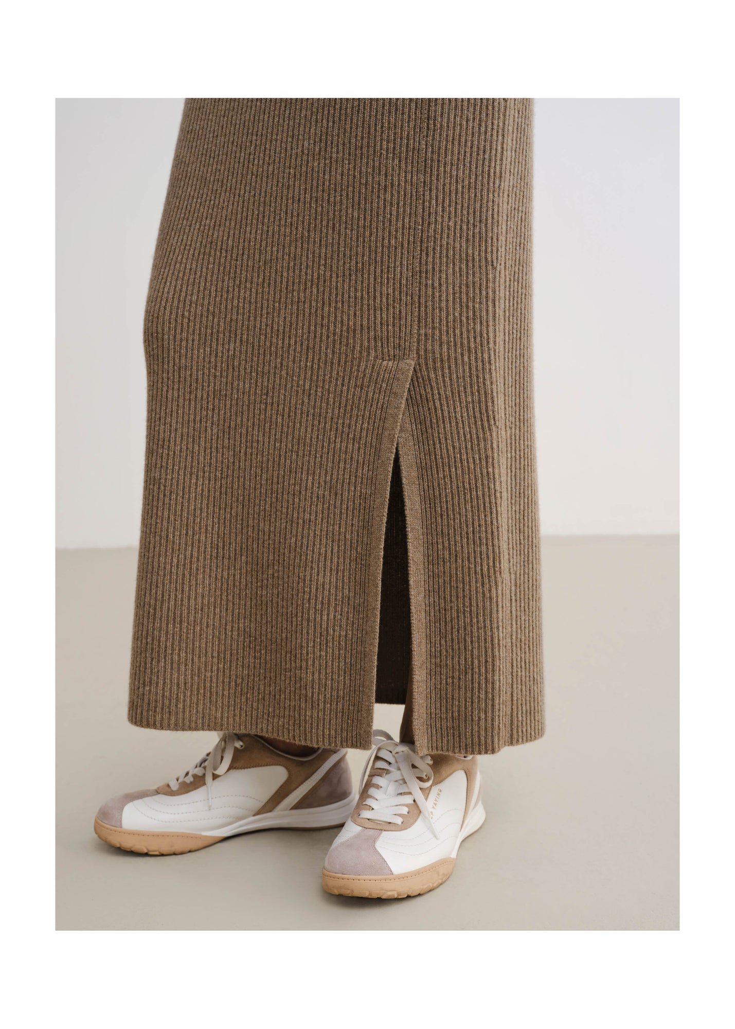 Ribbed Cashmere Skirt | Brown