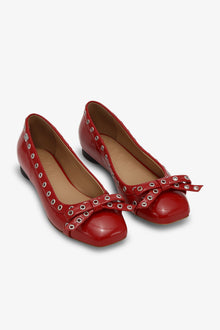 Eyelets Bow Ballerina Naplack | Racing Red
