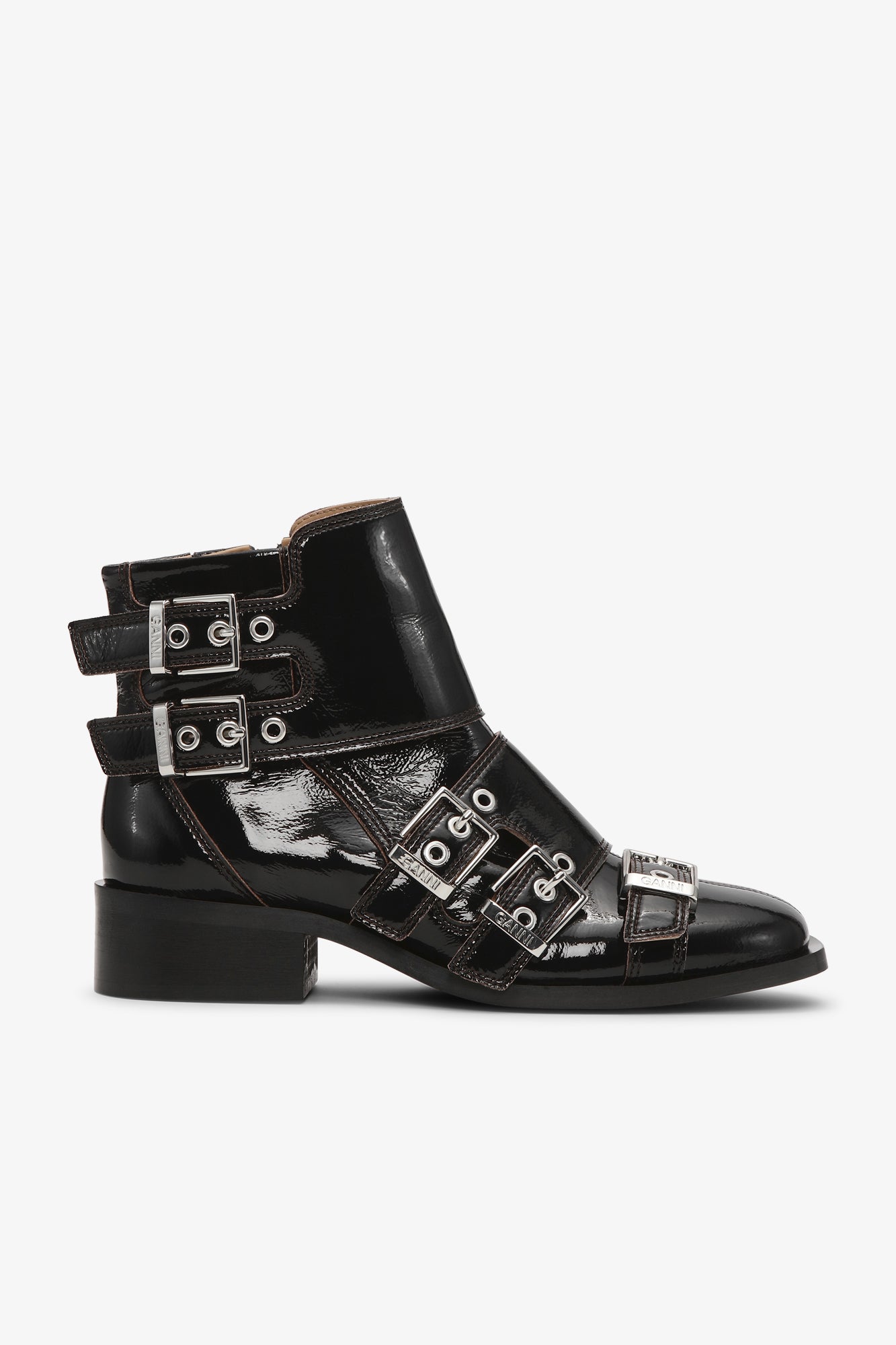 Feminine Buckle Boot Naplack | Black