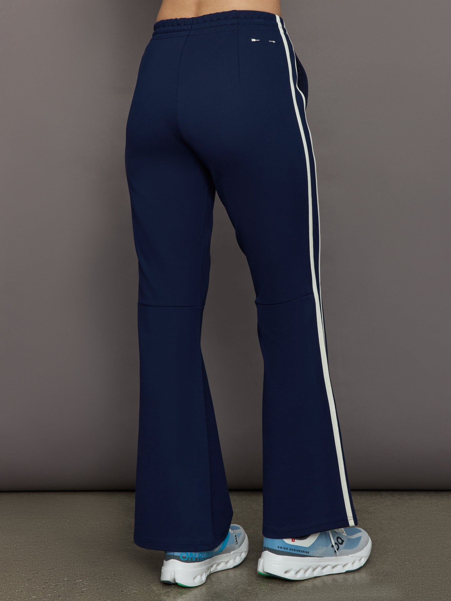 Muse Flare Pant | Navy