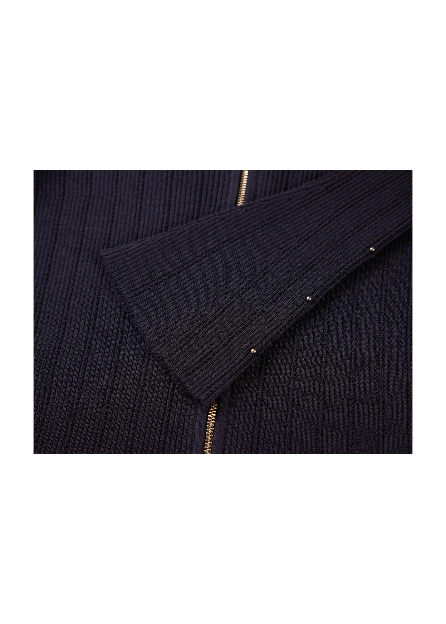 Top | Navy