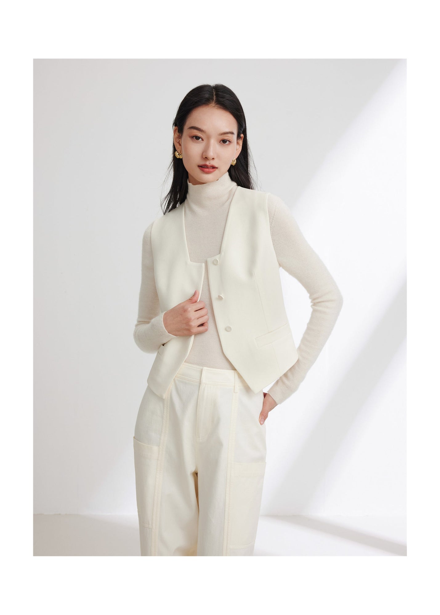 Vest | White