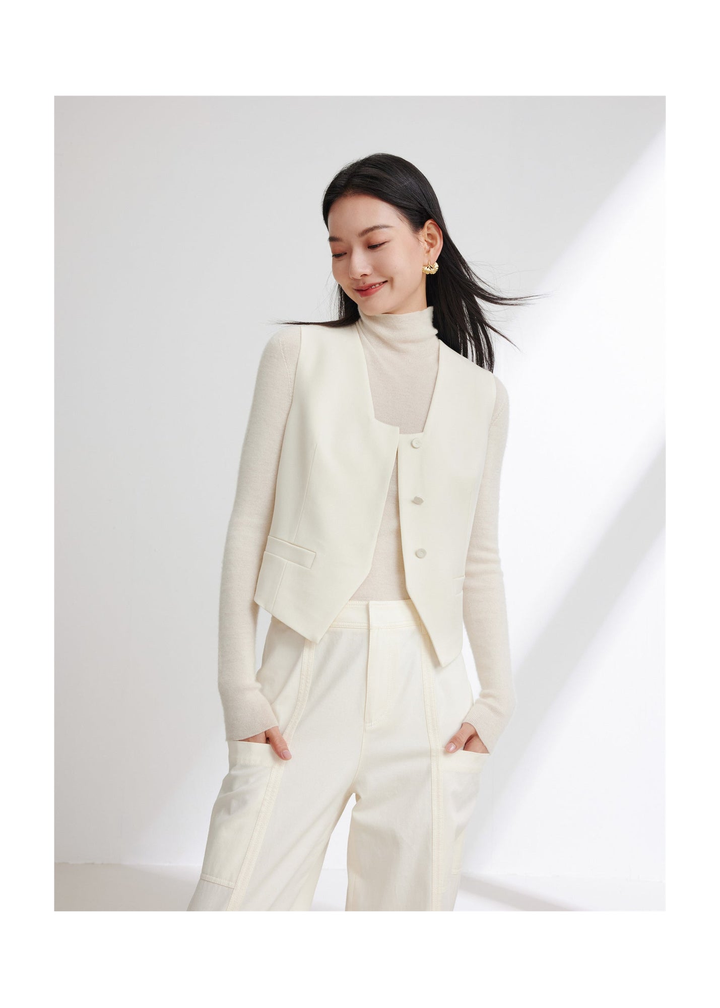 Vest | White